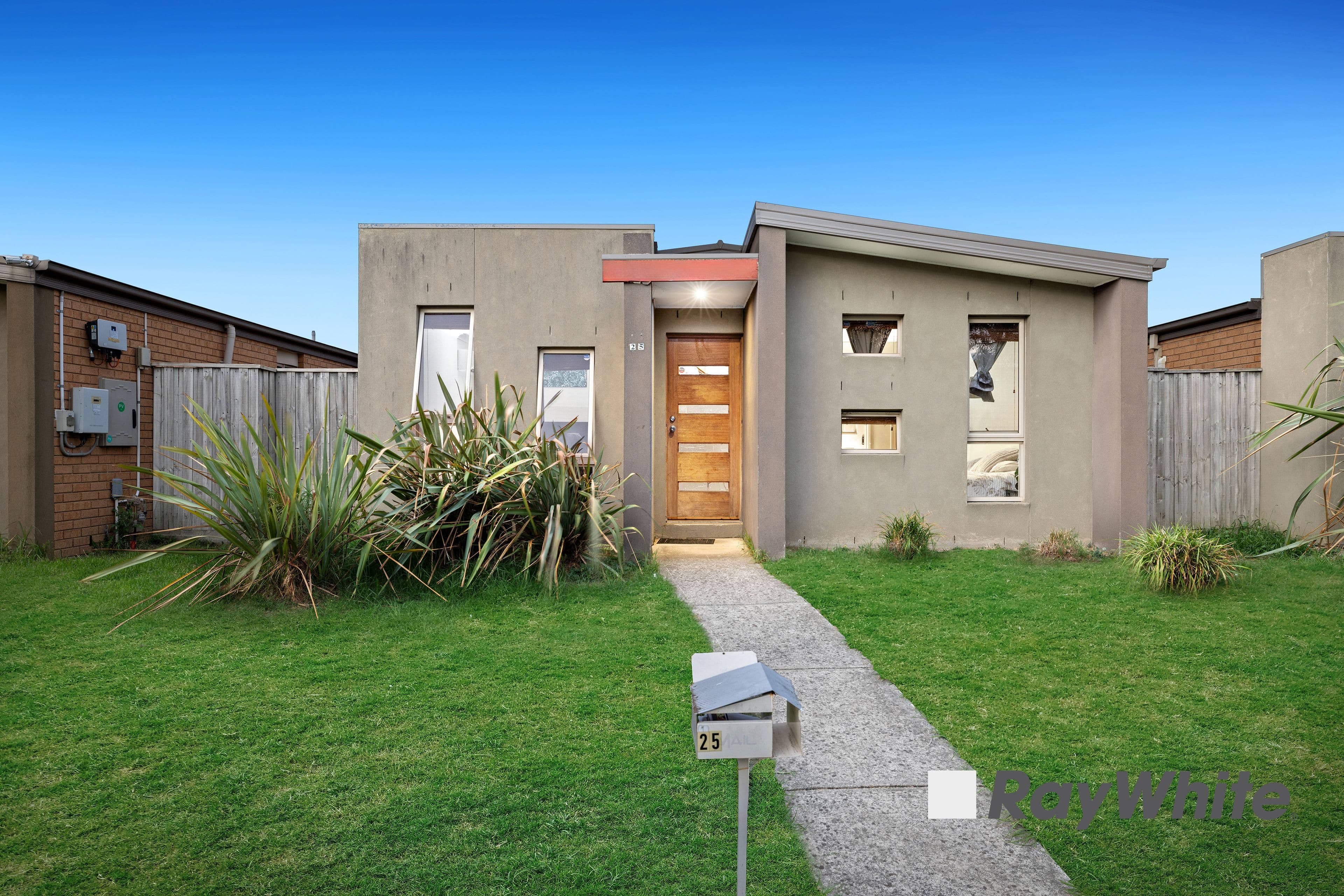 25 Pepperbush Circuit, Cranbourne VIC 3977, Cranbourne - Image 1