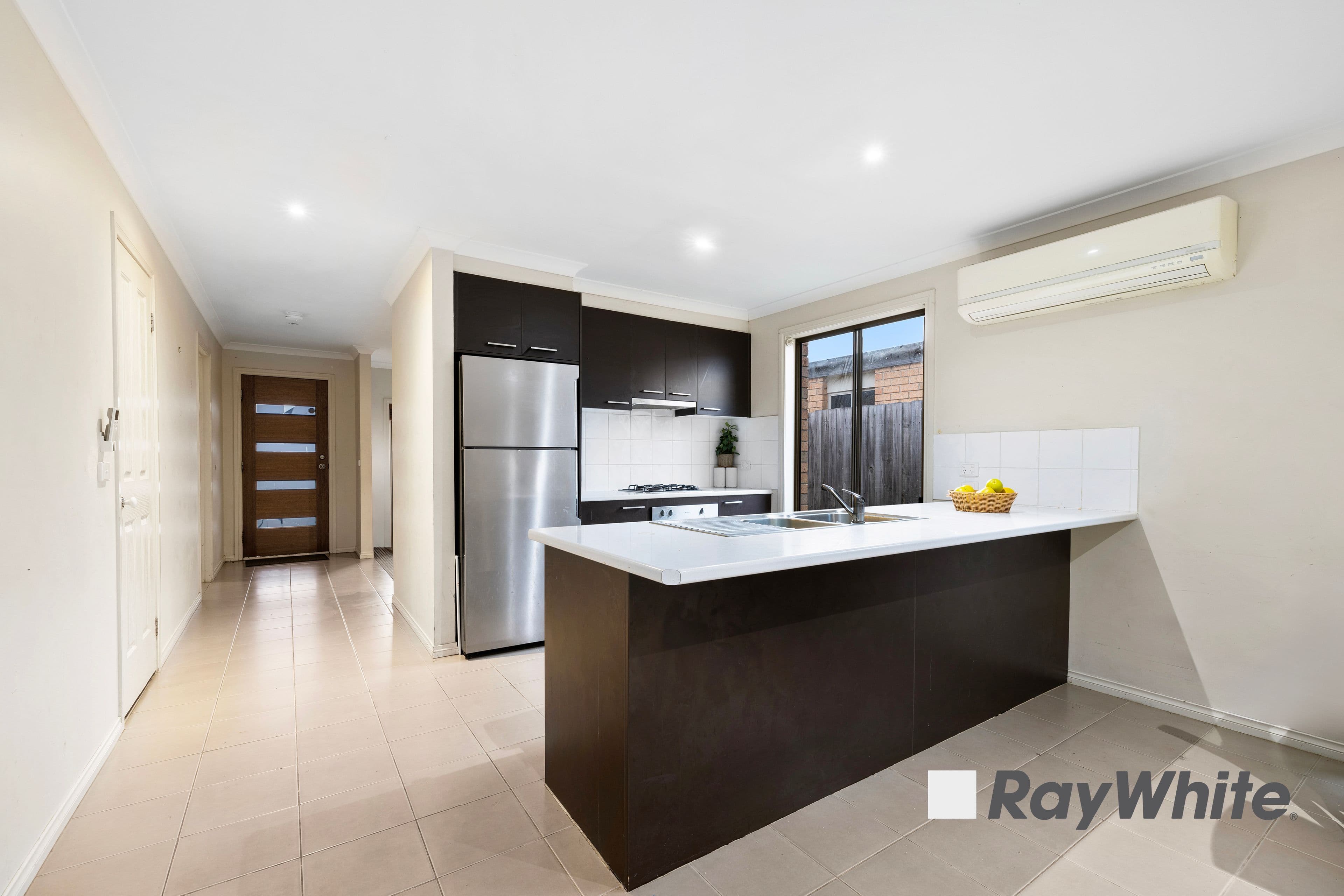 25 Pepperbush Circuit, Cranbourne VIC 3977, Cranbourne - Thumbnail 2