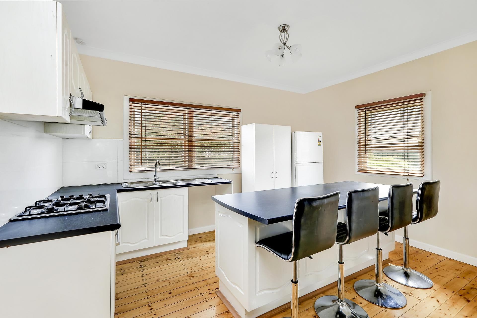 11 Stewart Street, Lithgow NSW 2790, Lithgow - Thumbnail 2