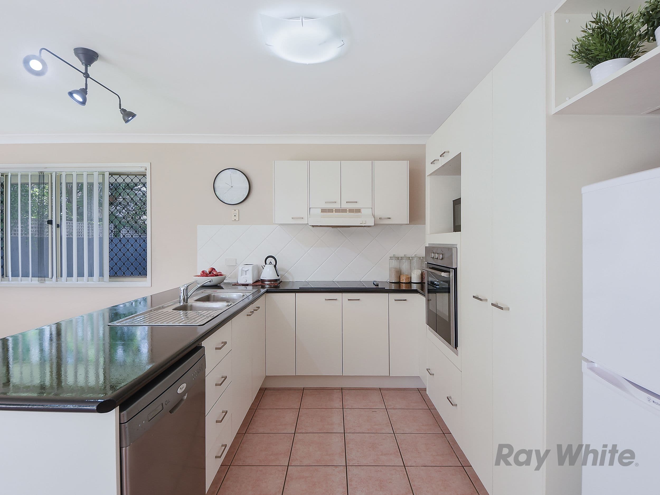 8 Fitzroy Crescent, Murrumba Downs QLD 4503, Murrumba Downs - Thumbnail 5