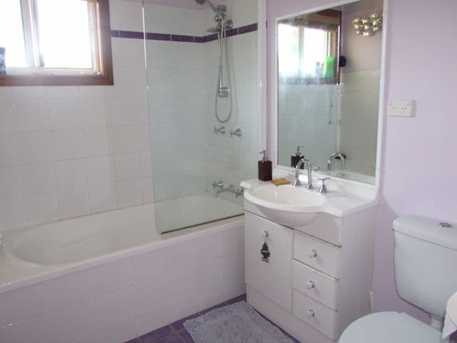 10 Edward Avenue, KINGS POINT NSW 2539, Kings Point - Thumbnail 7