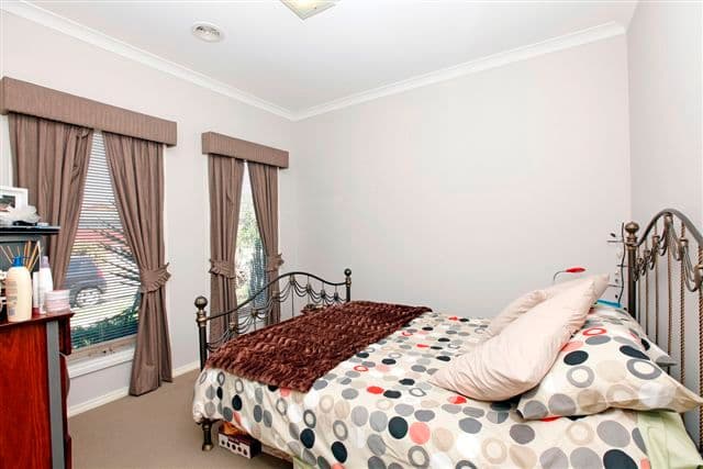 5 Cheltenham Close, CRAIGIEBURN VIC 3064, Craigieburn - Thumbnail 5