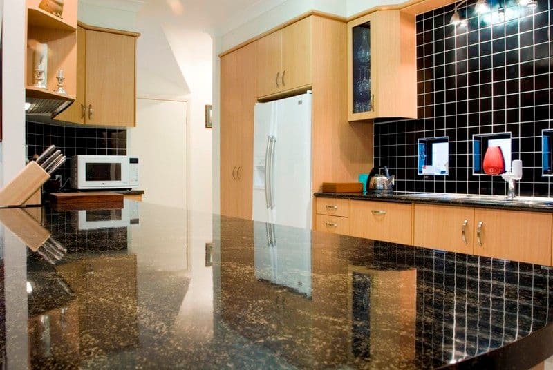 17 Magenta Drive, VARSITY LAKES QLD 4227, Varsity Lakes - Thumbnail 2