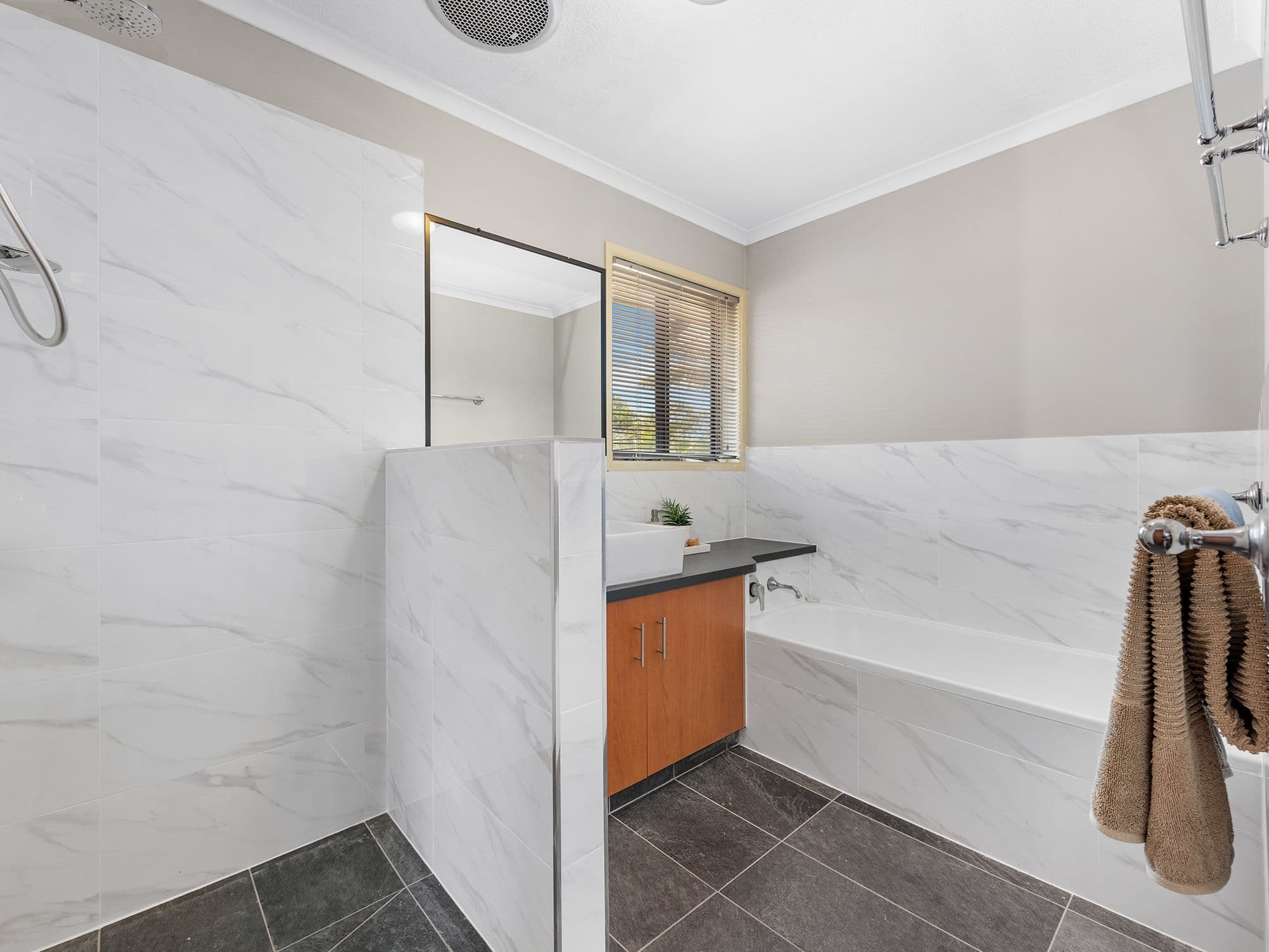 12 Mukine Street, Jindalee QLD 4074, Jindalee - Thumbnail 8