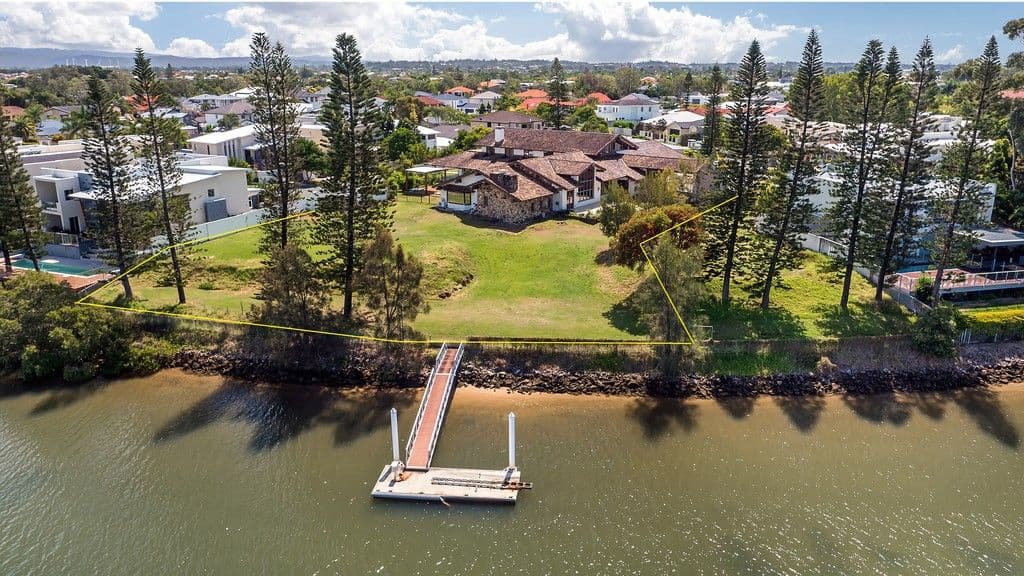 7 Waterview Crescent, Sorrento QLD 4217, Sorrento - Image 1