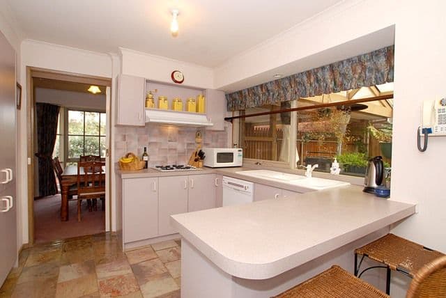 82 Grevillea Crescent, HOPPERS CROSSING VIC 3029, Hoppers Crossing - Thumbnail 4
