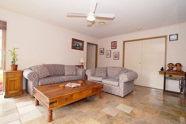 82 Grevillea Crescent, HOPPERS CROSSING VIC 3029, Hoppers Crossing - Thumbnail 5