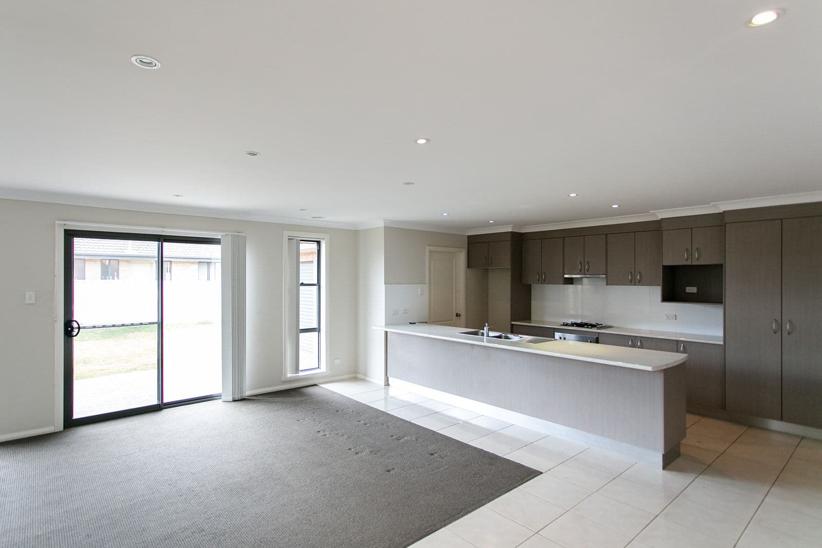 19 Diamond Drive, Orange - Thumbnail 5