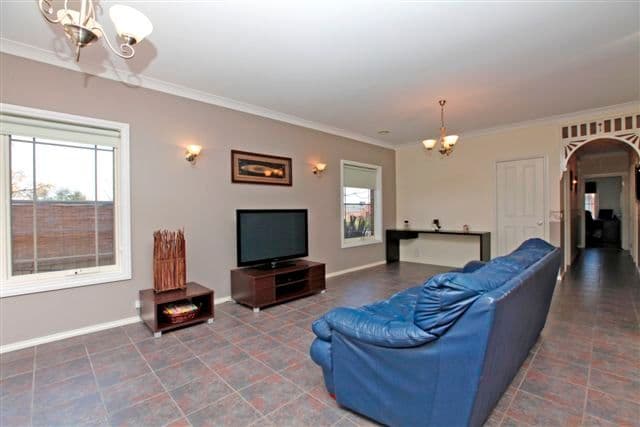 7 Lilac Close, CRAIGIEBURN VIC 3064, Craigieburn - Thumbnail 3