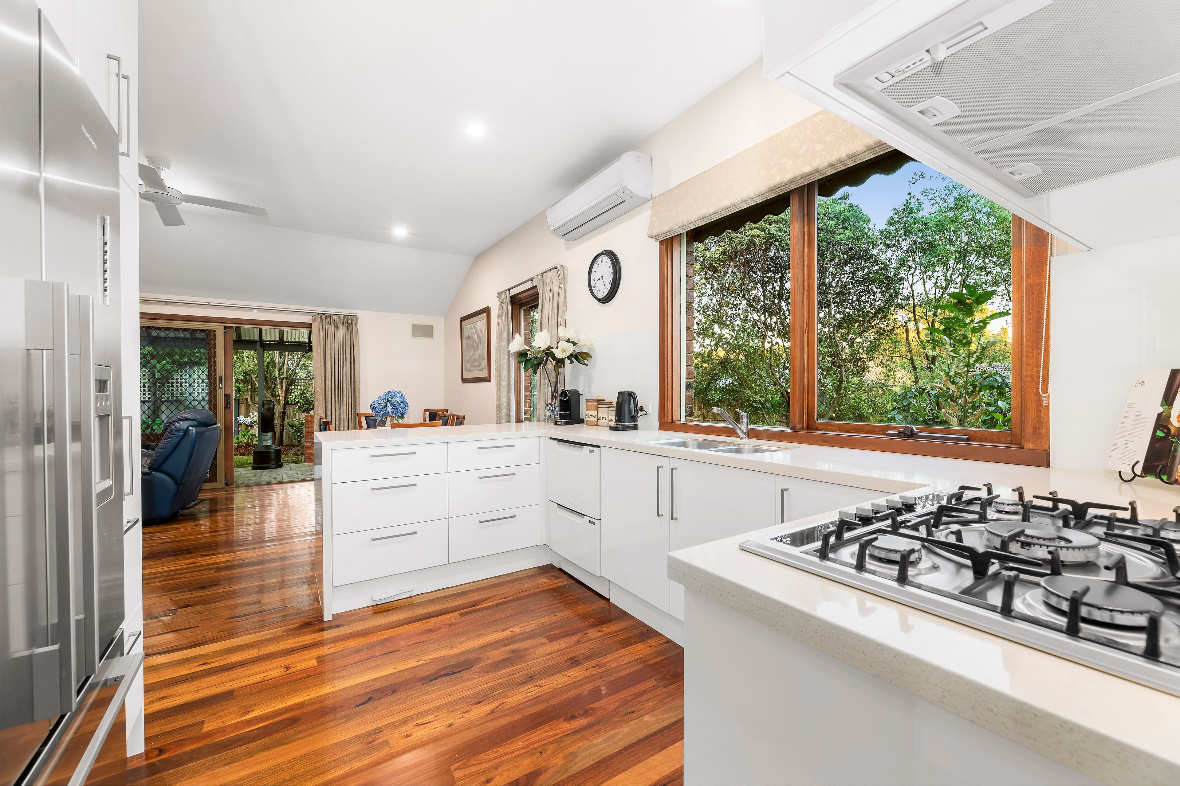 16 Coachmans Square, Wantirna VIC 3152, Wantirna - Thumbnail 5