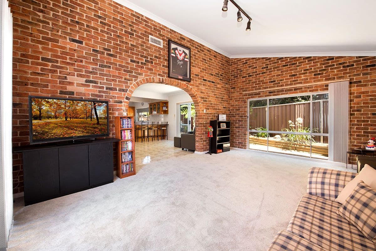 13 Lawson Place, Barden Ridge - Thumbnail 3