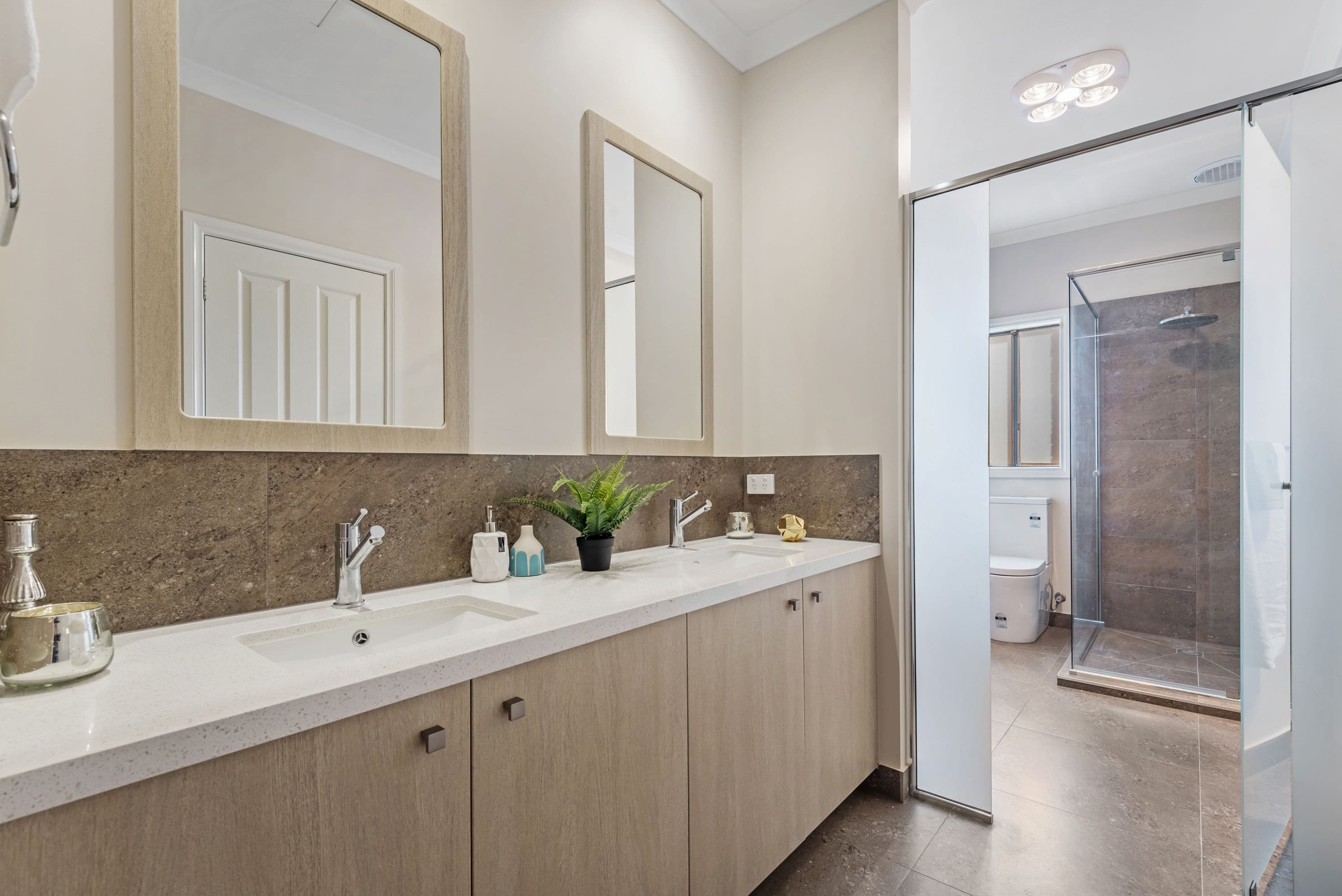 35 Bushy Park Avenue, Caroline Springs VIC 3023, Caroline Springs - Thumbnail 5