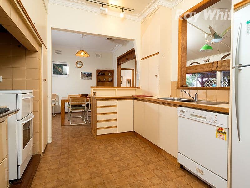 98 Balfour Street, CULCAIRN NSW 2660, Culcairn - Thumbnail 4