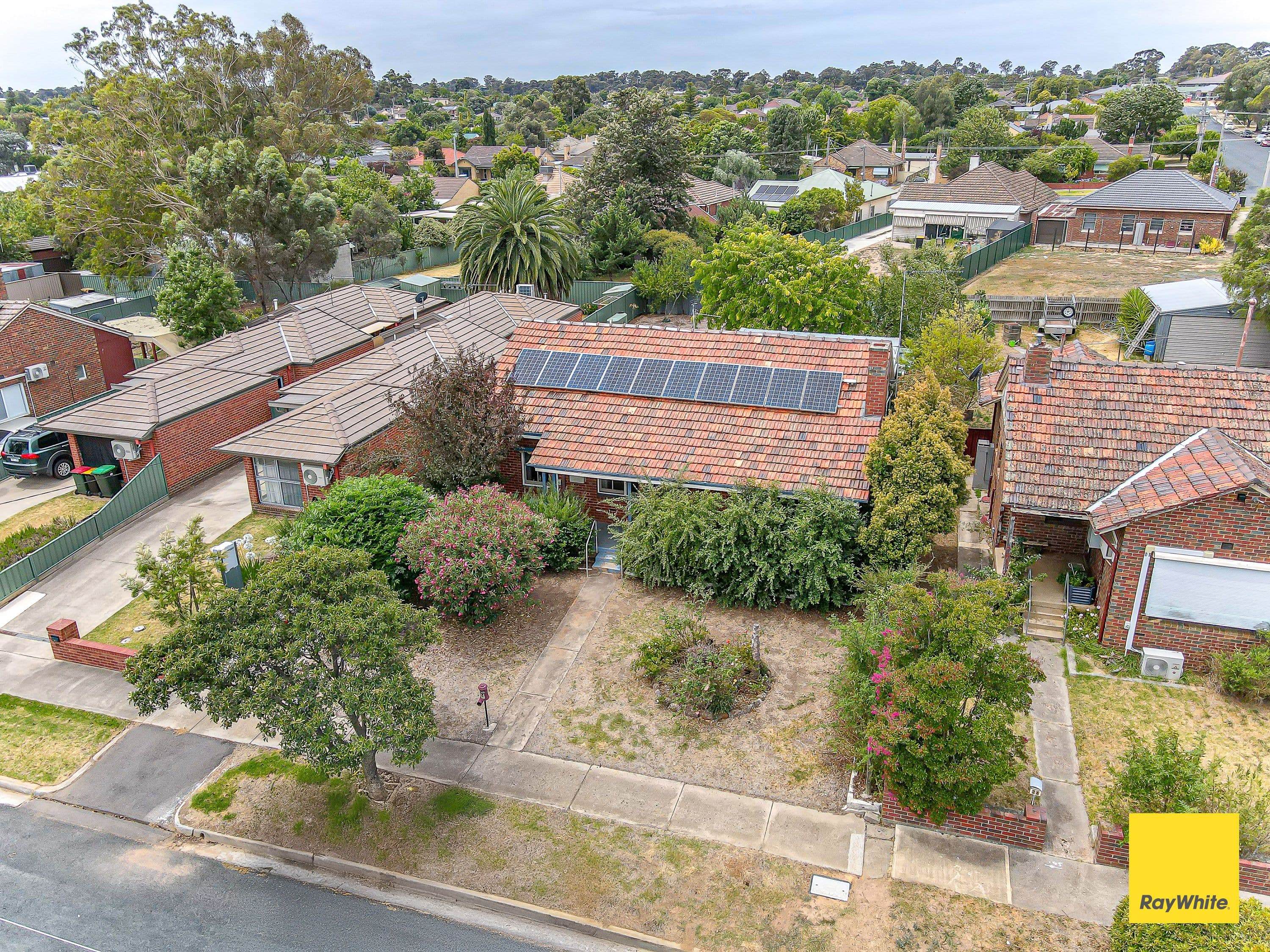 24 Churchill Avenue, Flora Hill VIC 3550, Flora Hill - Thumbnail 2
