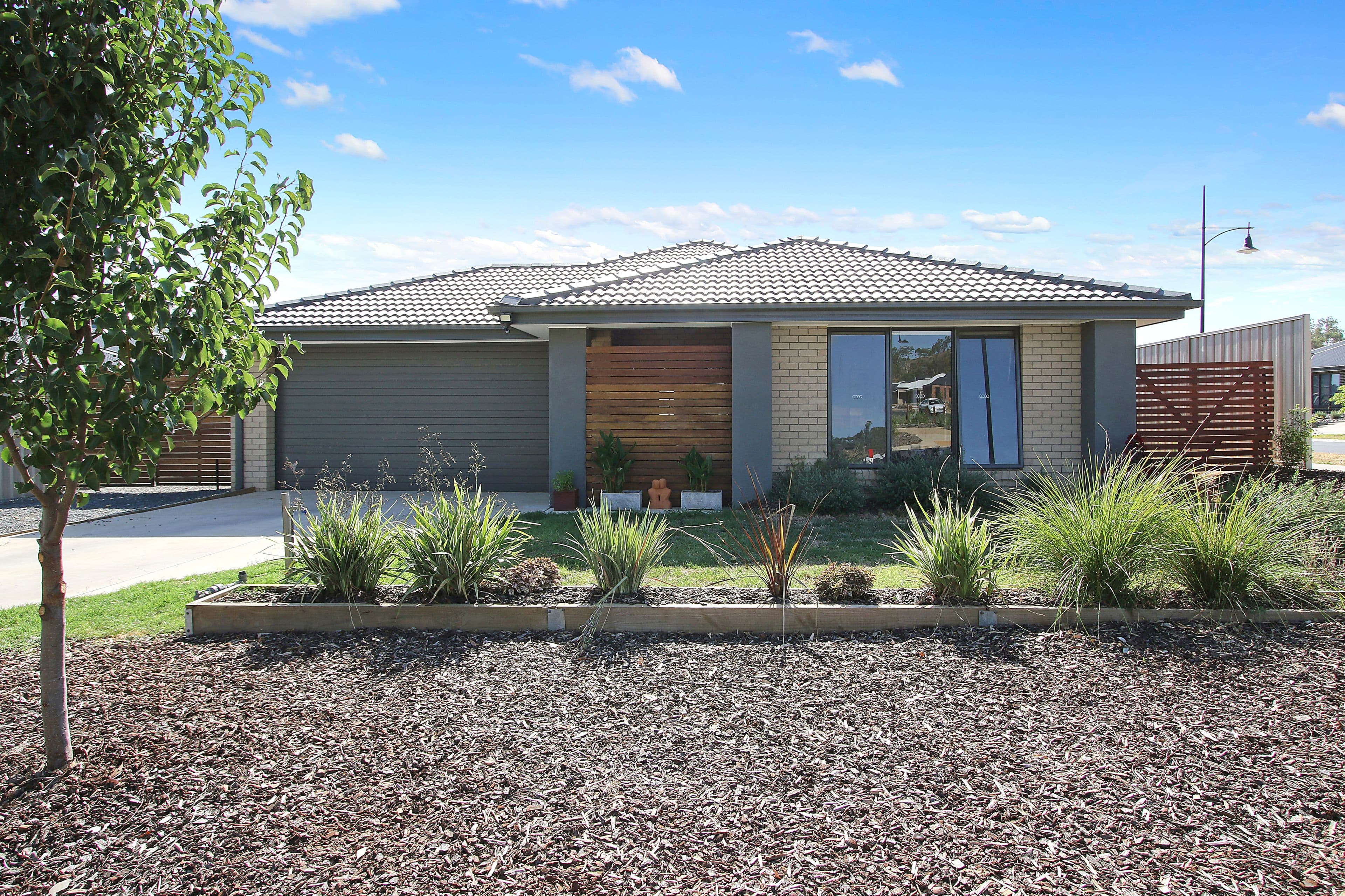 2 Ruthven Circuit, Wodonga VIC 3690, Wodonga - Image 1