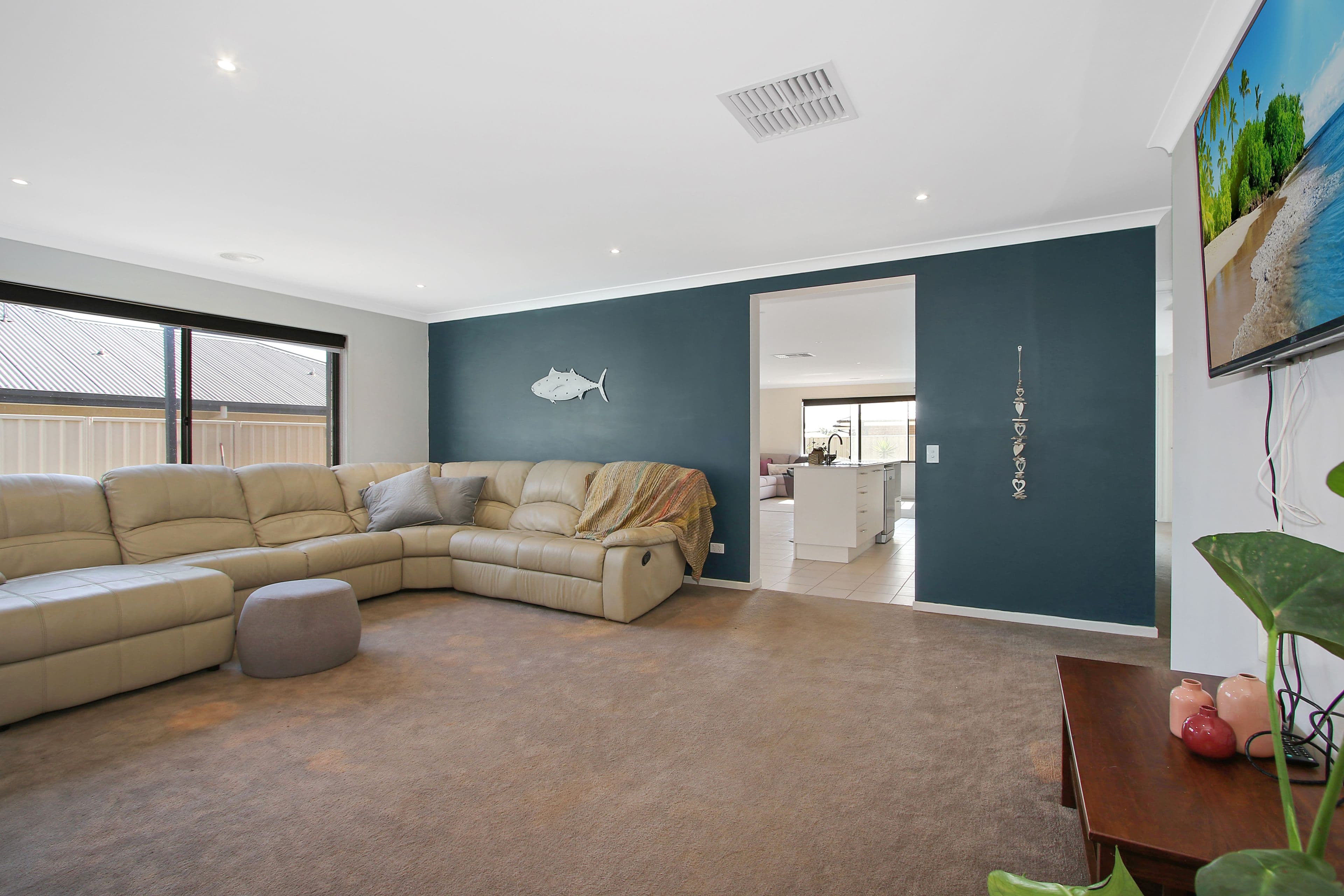 2 Ruthven Circuit, Wodonga VIC 3690, Wodonga - Thumbnail 6