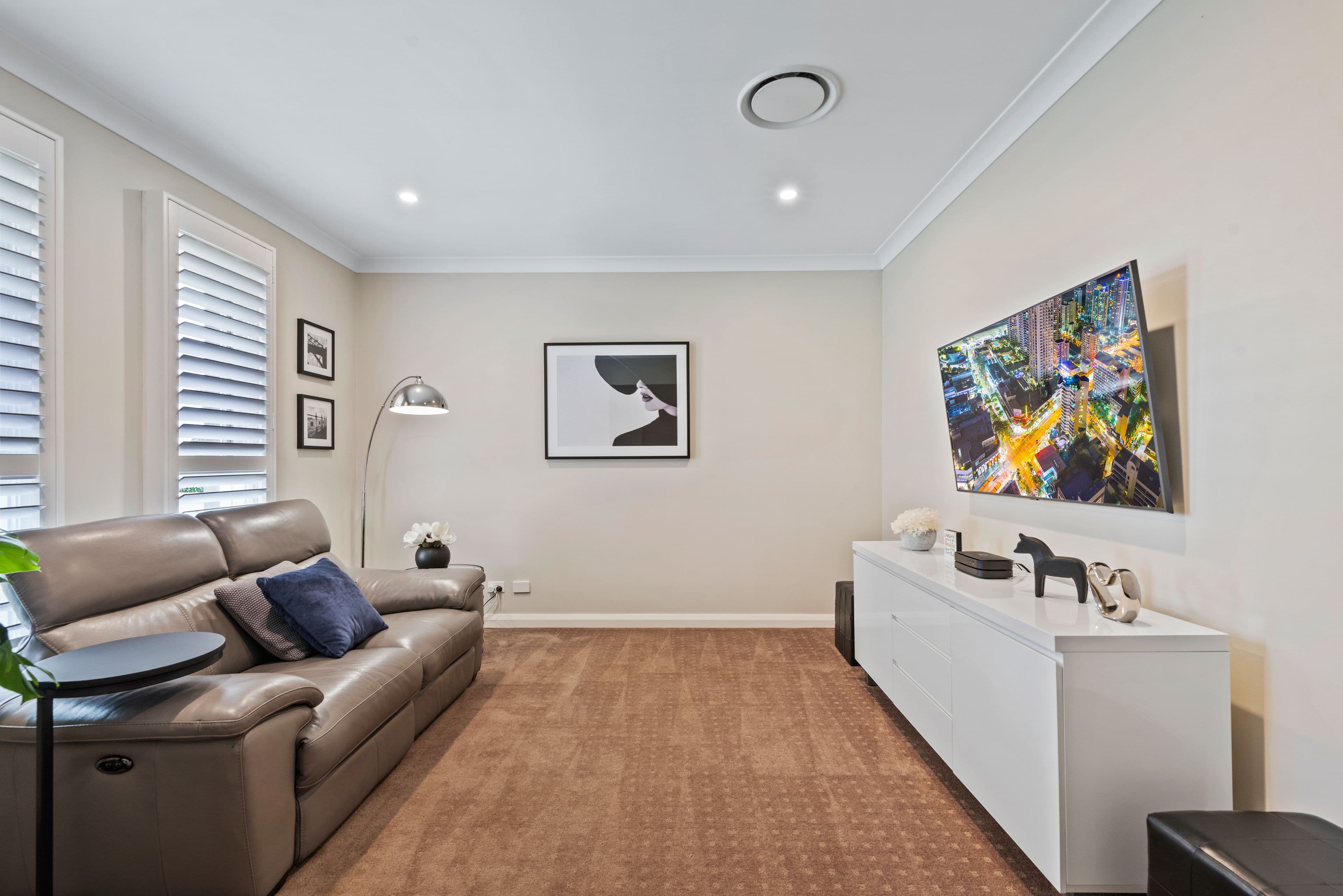 29 Donovan Boulevard, Gregory Hills NSW 2557, Gregory Hills - Thumbnail 2