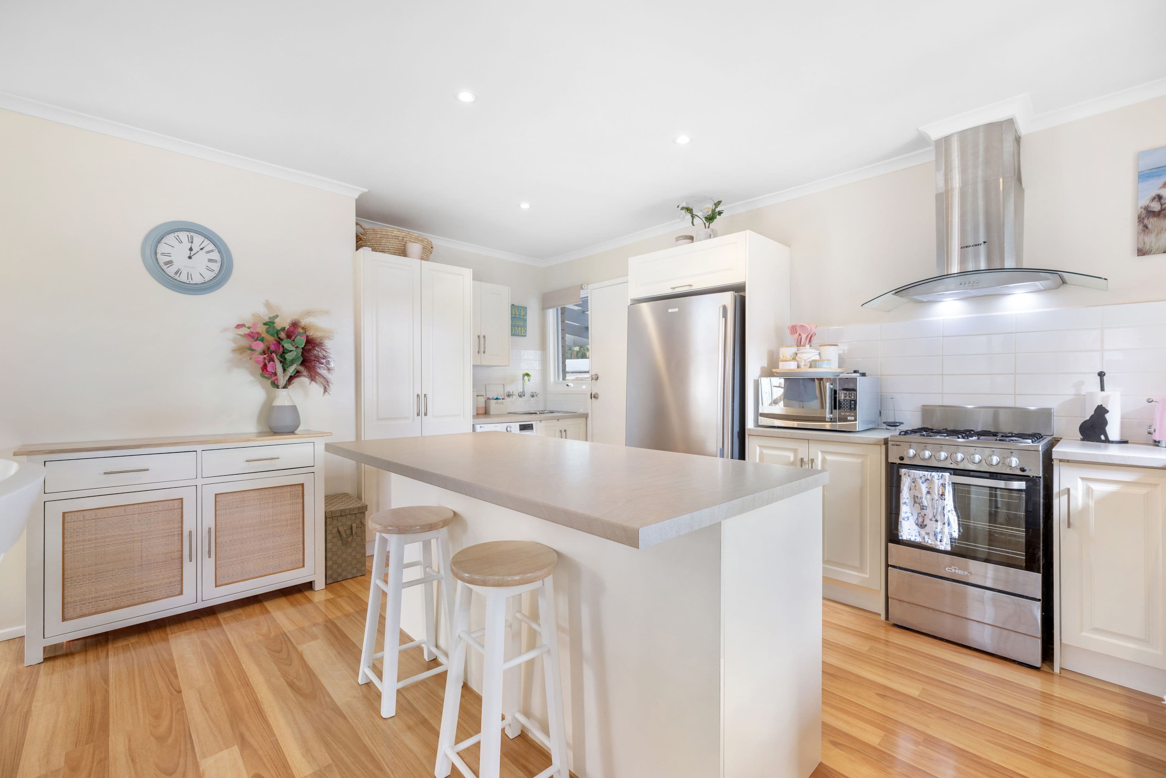 2 Belot Close, Bayswater VIC 3153, Bayswater - Thumbnail 2