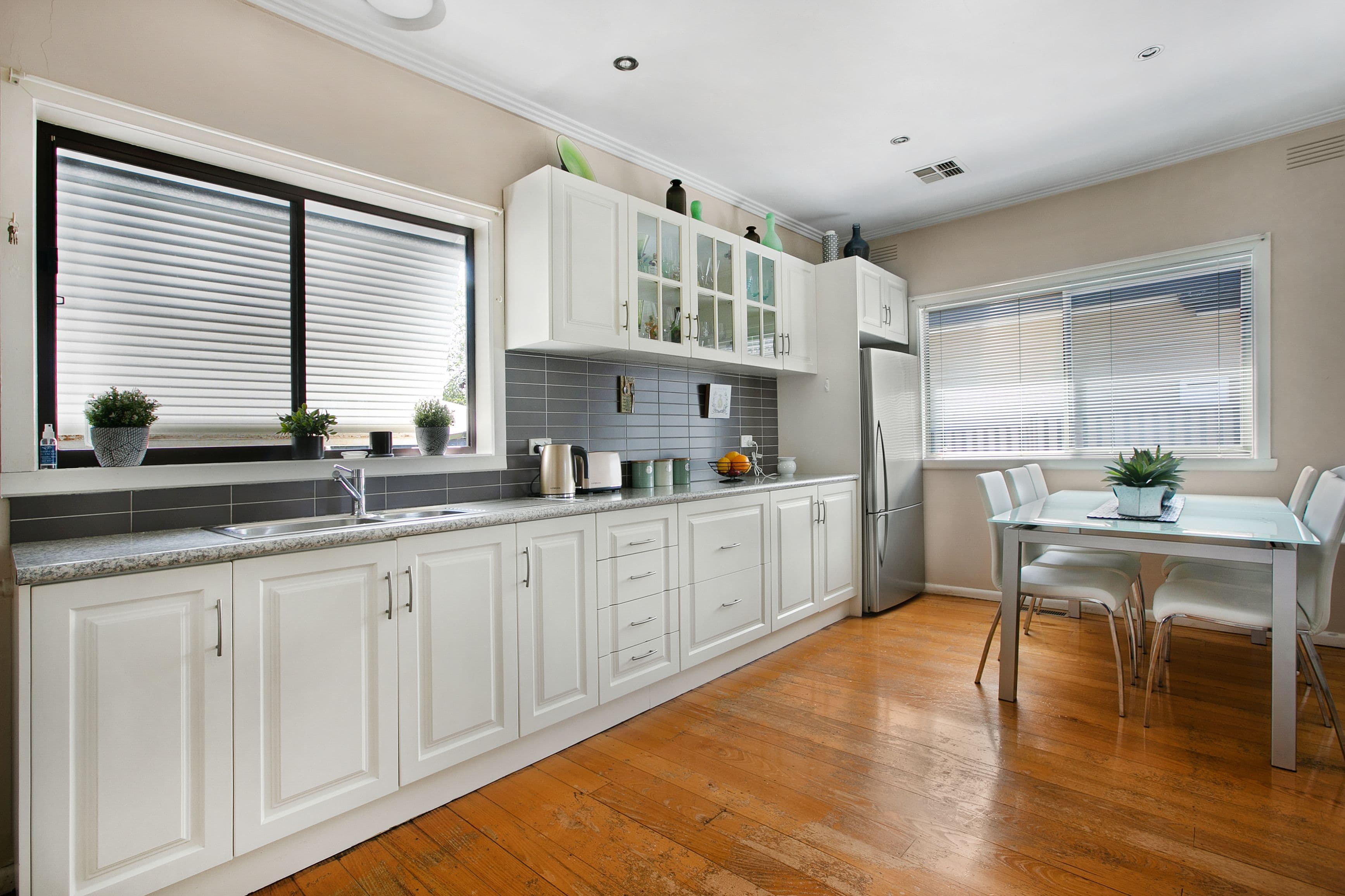 11 Mcfadzean Avenue, Reservoir VIC 3073, Reservoir - Thumbnail 6