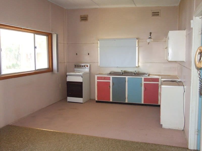 62 James Crescent, KINGS POINT NSW 2539, Kings Point - Thumbnail 5