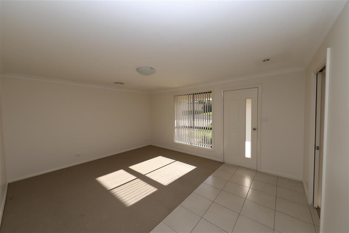 6 King Place, Tumut - Thumbnail 3