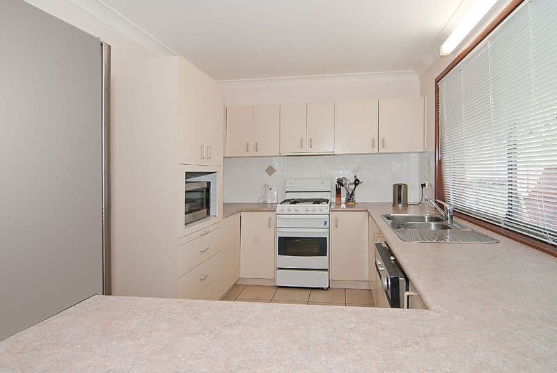 3 Jilbard Drive, SPRINGWOOD QLD 4127, Springwood - Thumbnail 2