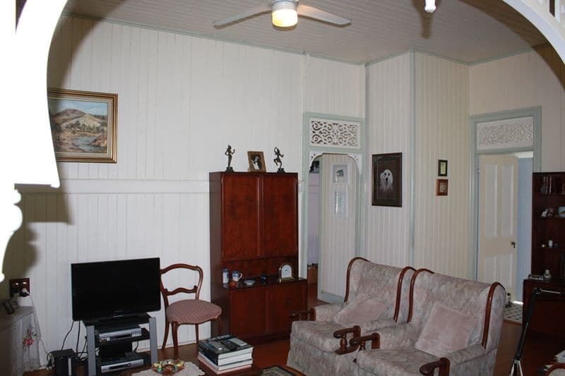 35 Cribb Street, SADLIERS CROSSING QLD 4305, Sadliers Crossing - Thumbnail 2