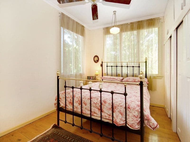 16 Sixth Avenue, WINDSOR QLD 4030, Windsor - Thumbnail 6