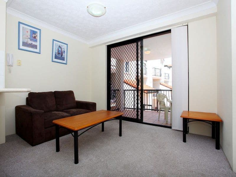 33-37 Lenneberg Street, Southport QLD 4215, Southport - Thumbnail 5