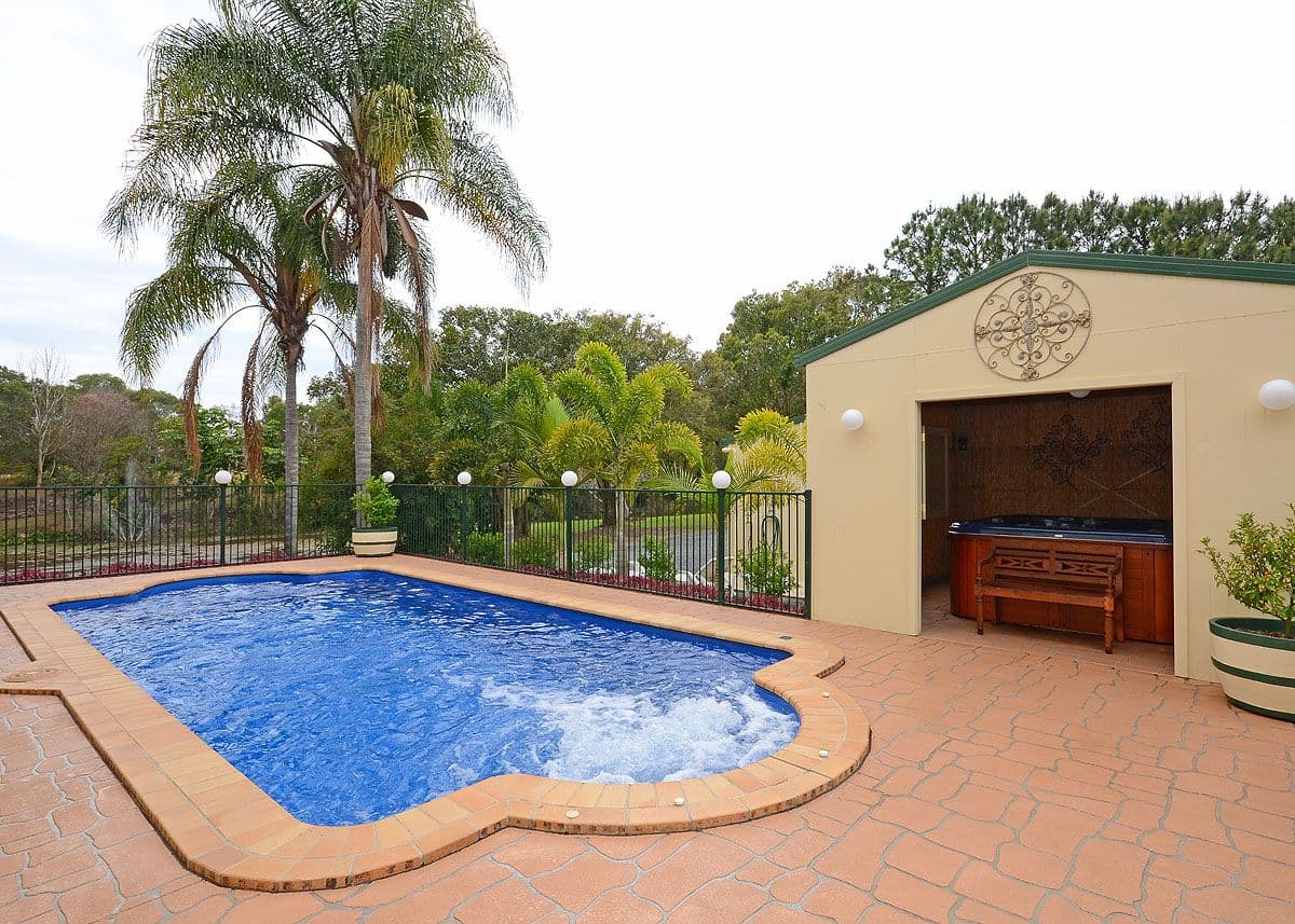 21 Carolyn Street, DUNDOWRAN BEACH QLD 4655, Dundowran Beach - Thumbnail 3