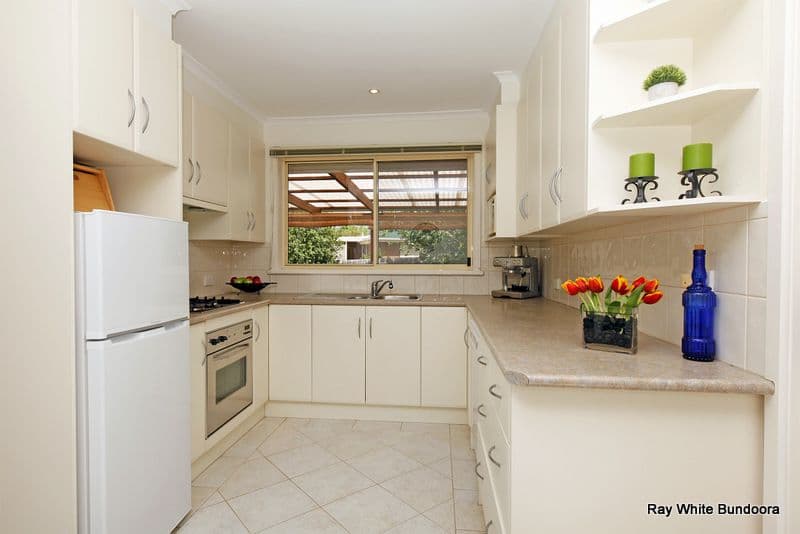 15 Lea Crescent, BUNDOORA VIC 3083, Bundoora - Thumbnail 3