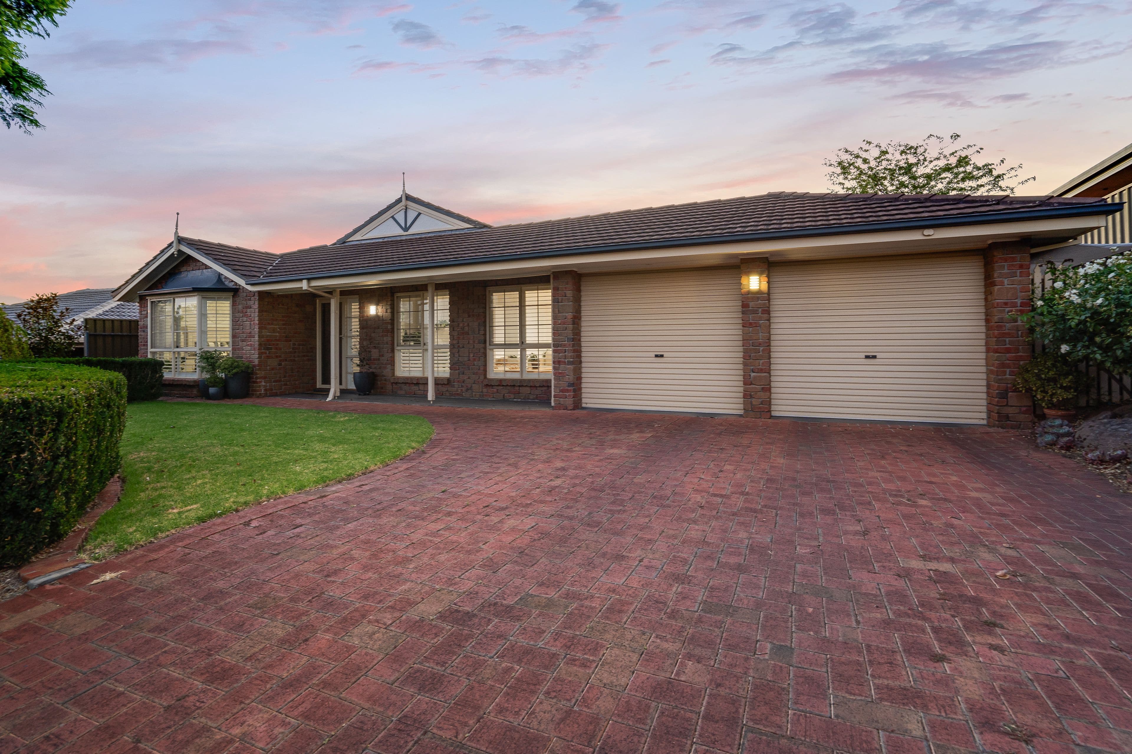 23 Tongariro Street, Greenwith SA 5125, Greenwith - Thumbnail 2