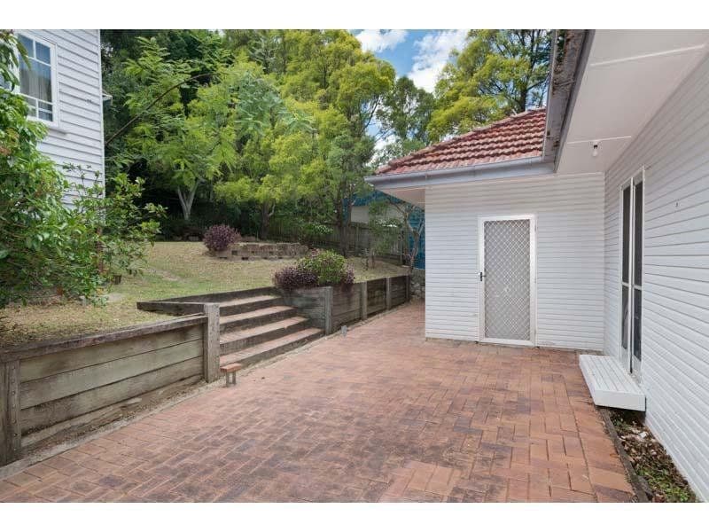 9 Disraeli Street, INDOOROOPILLY QLD 4068, Indooroopilly - Thumbnail 2