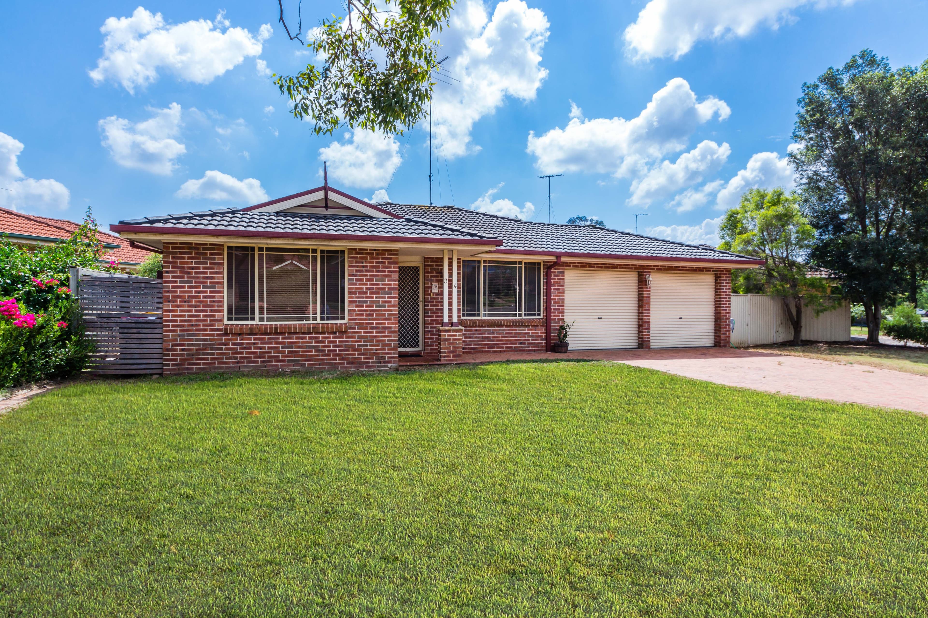 34 Ponytail Drive, Stanhope Gardens - Image 1
