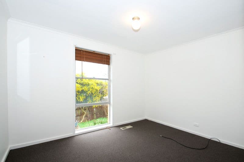 8 Orlanda Court, MORNINGTON VIC 3931, Mornington - Thumbnail 8