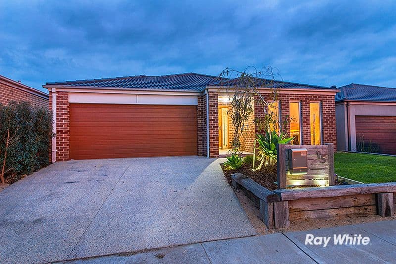 15 Red Poll Road, Cranbourne West VIC 3977, Cranbourne West - Image 1