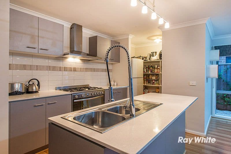 15 Red Poll Road, Cranbourne West VIC 3977, Cranbourne West - Thumbnail 2