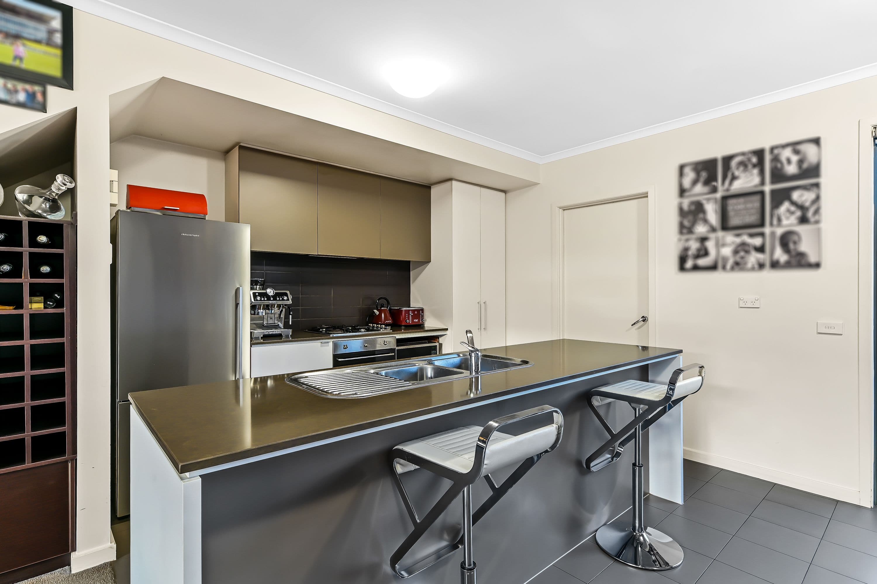 53 Waverley Park Drive, Mulgrave VIC 3170, Mulgrave - Thumbnail 7