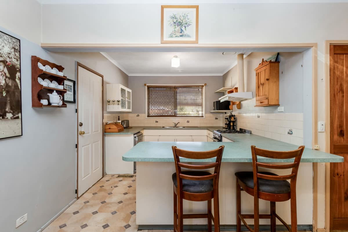 202 Simpsons Road, Eaglehawk VIC 3556, Eaglehawk - Thumbnail 3