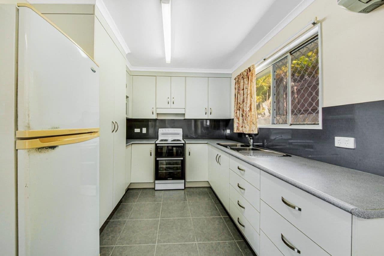2 Sunnyridge Road, West Gladstone QLD 4680, West Gladstone - Thumbnail 4
