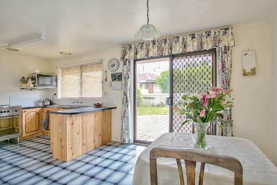 30 Barries Road, MELTON VIC 3337, Melton - Thumbnail 2