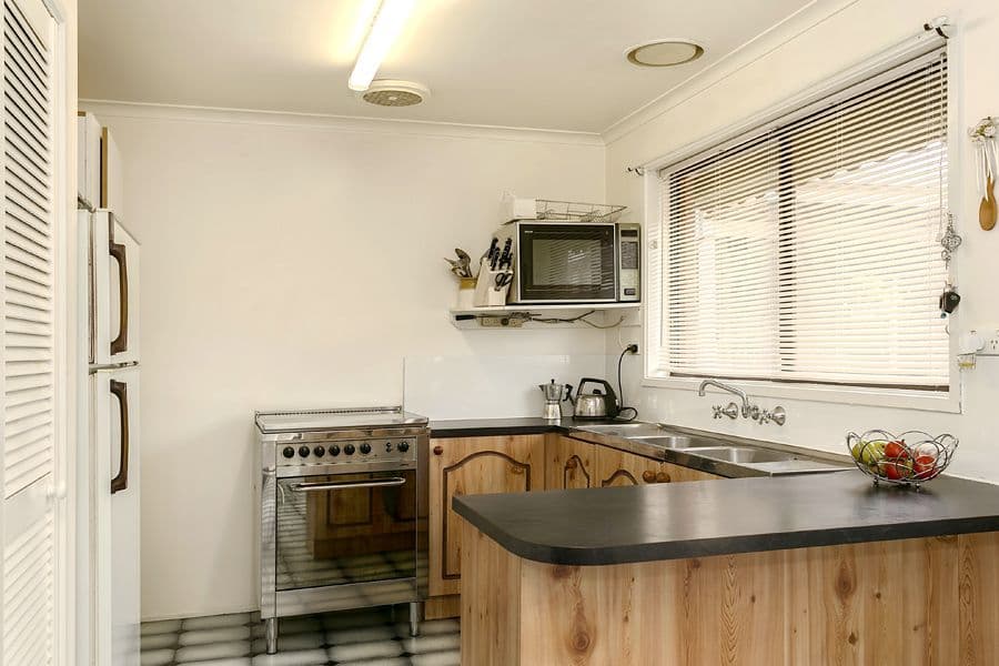 30 Barries Road, MELTON VIC 3337, Melton - Thumbnail 3