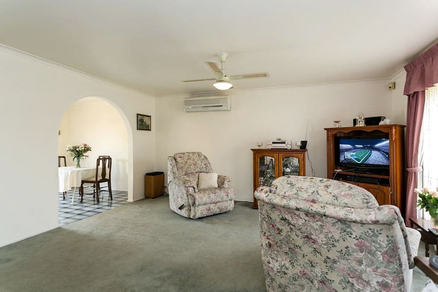 30 Barries Road, MELTON VIC 3337, Melton - Thumbnail 5