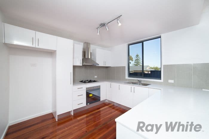 13 Hannah Street, WALLSEND NSW 2287, Wallsend - Thumbnail 2