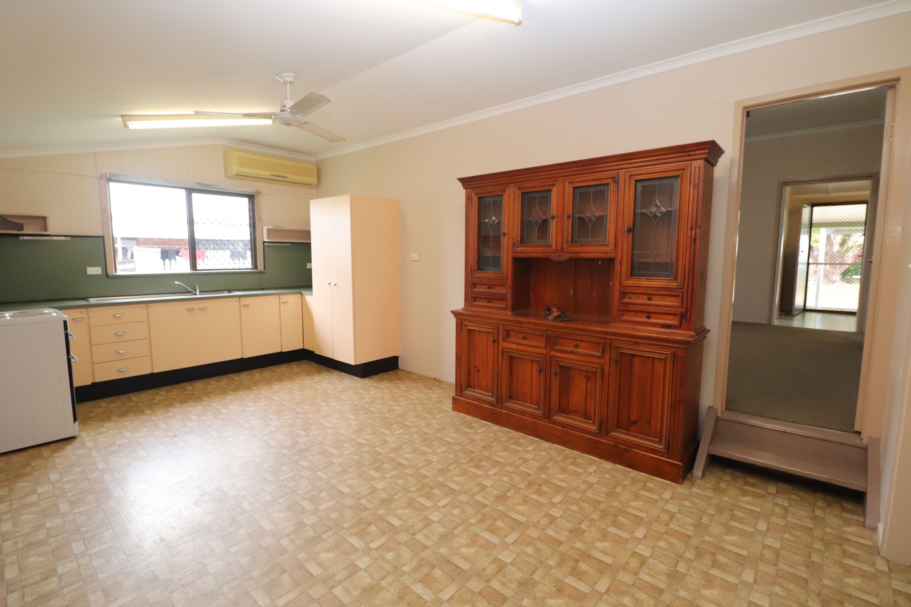 13 Lynn Street, Ingham QLD 4850, Ingham - Thumbnail 5