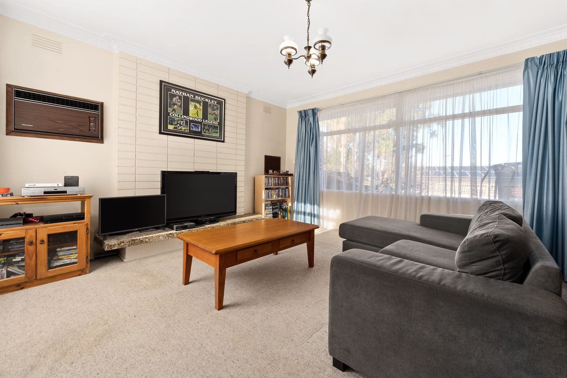 32 Bimbadeen Crescent, Yallambie VIC 3085, Yallambie - Thumbnail 2