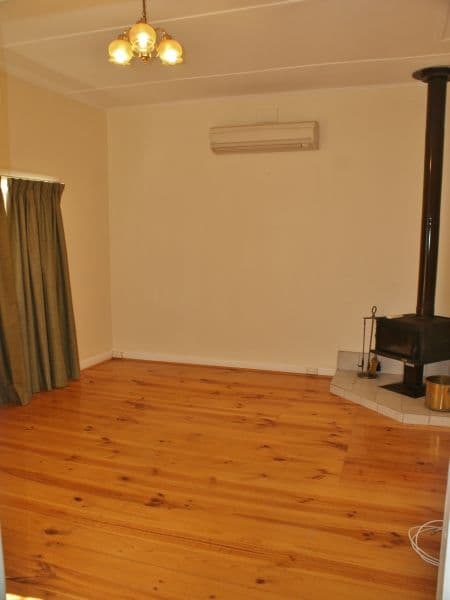 18 Second Avenue, TAILEM BEND SA 5260, Tailem Bend - Thumbnail 2