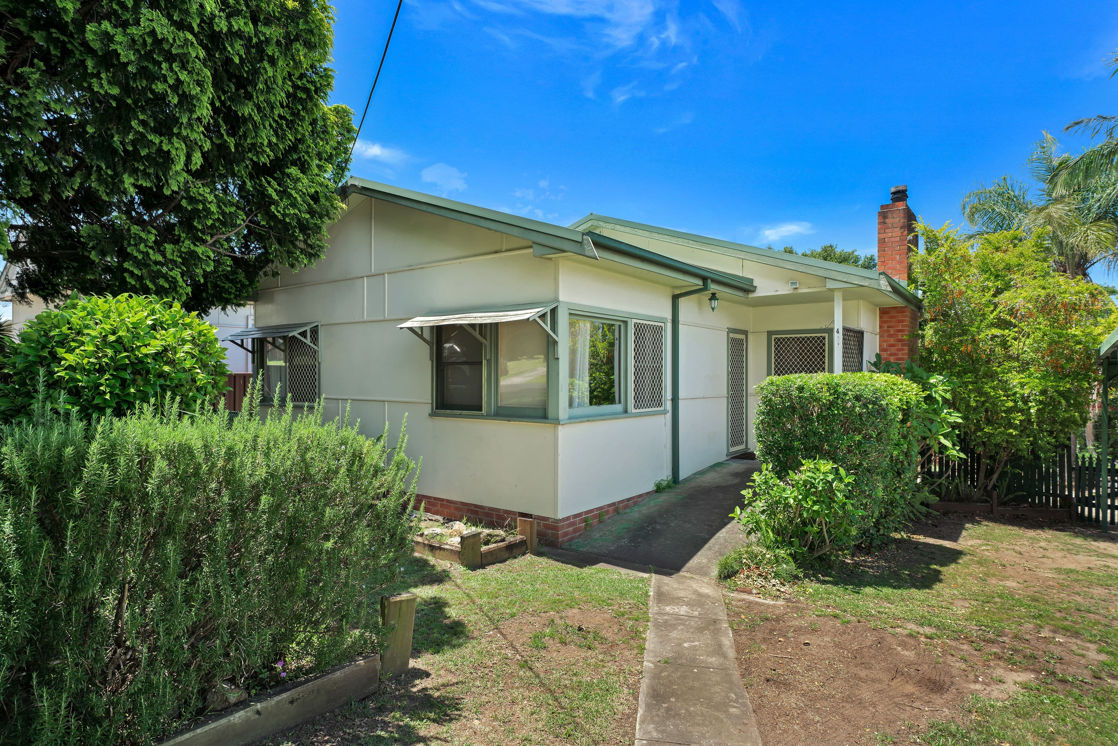 4 Mulgen Crescent, Bomaderry NSW 2541, Bomaderry - Thumbnail 2