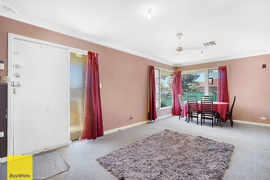 21 Pannell Way, Girrawheen WA 6064, Girrawheen - Thumbnail 2