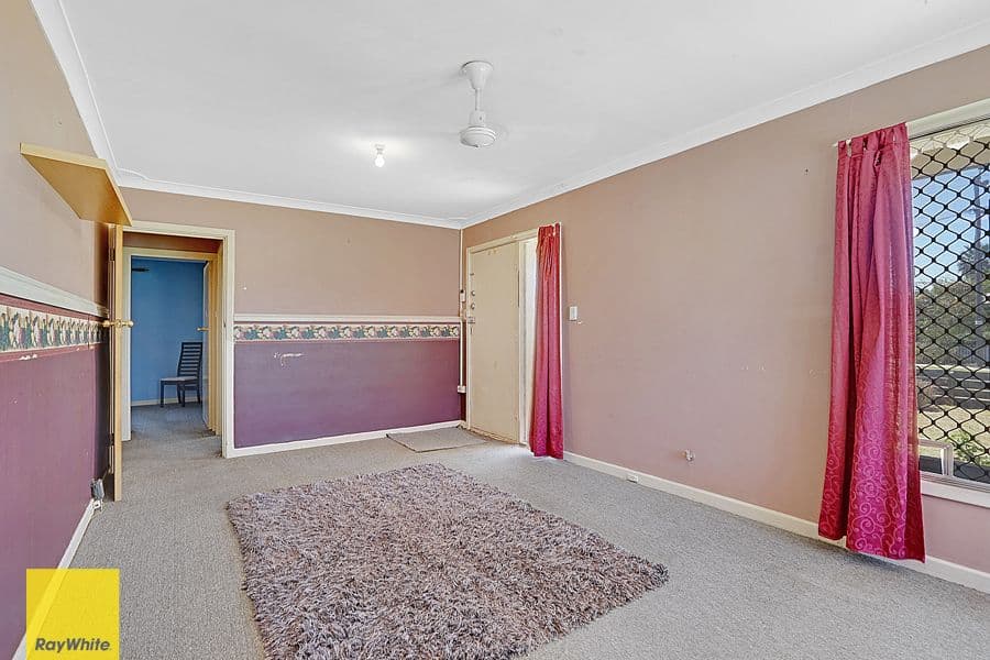 21 Pannell Way, Girrawheen WA 6064, Girrawheen - Thumbnail 3